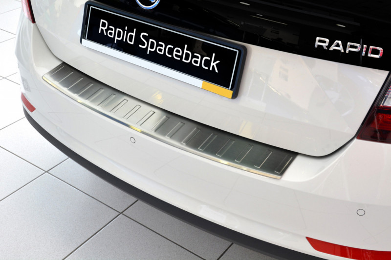Ochranná lišta hrany kufru Škoda Rapid 2012-2019 (spaceback, matná)