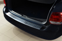 Ochranná lišta hrany kufru VW Golf VI. 2009-2012 (combi, matná)