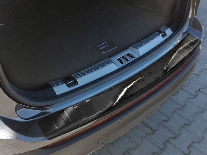Ochranná lišta hrany kufru Ford Edge 2015-2018  (před faceliftem, tmavá, matná)