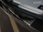 Ochranná lišta hrany kufru Peugeot Expert 2016- (lakovaný nárazník, tmavá, matná)