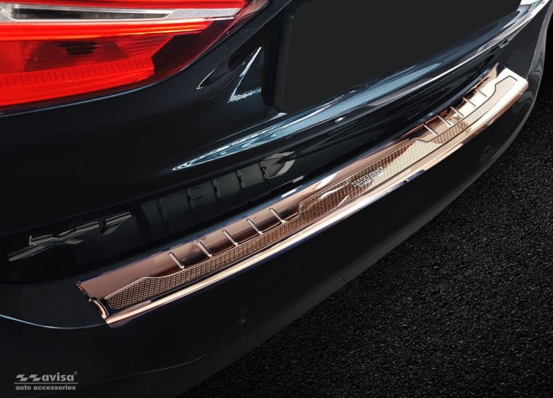 Levně Ochranná lišta hrany kufru BMW X1 2015-2019 (F48, lesklá, měděná, carbon)