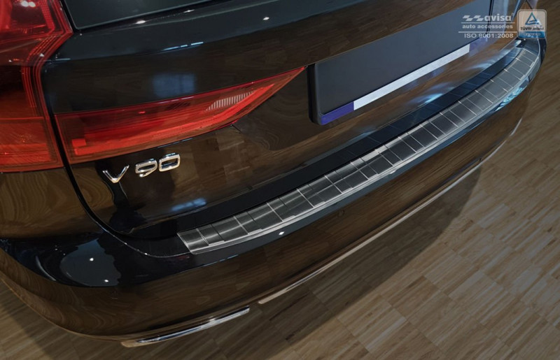 Ochranná lišta hrany kufru Volvo V90 2016- (combi, tmavá, matná)