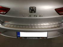 Ochranná lišta hrany kufru Seat Leon 2012-2020 (combi, matná)