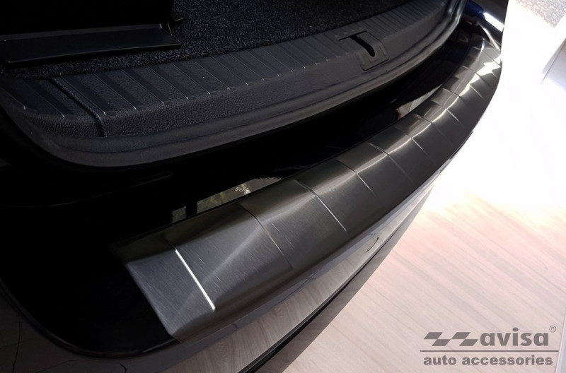 Ochranná lišta hrany kufru Škoda Octavia IV. 2020- (combi, tmavá, matná)