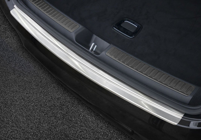 Ochranná lišta hrany kufru Mercedes GLC-Class 2015- (C253, matná)